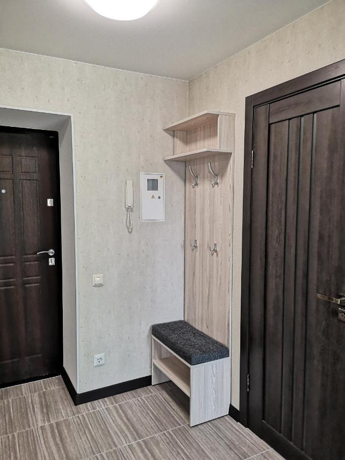 Новая Квартира На Пр. Соборном Возле Зну Zaporizhia Exterior foto